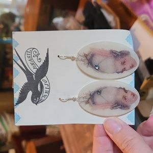 Let Them Eat Cake Earrings nwt